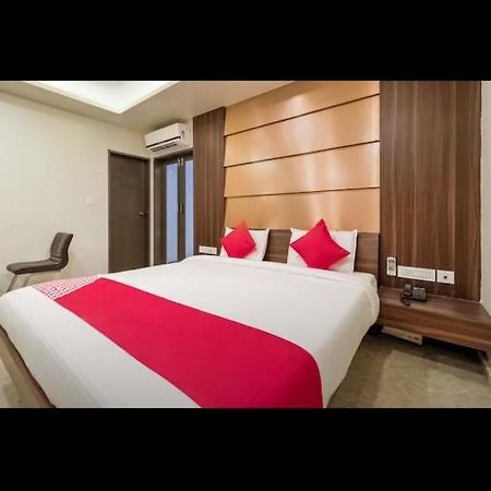 H S M Grand Hotel Chittoor Luaran gambar